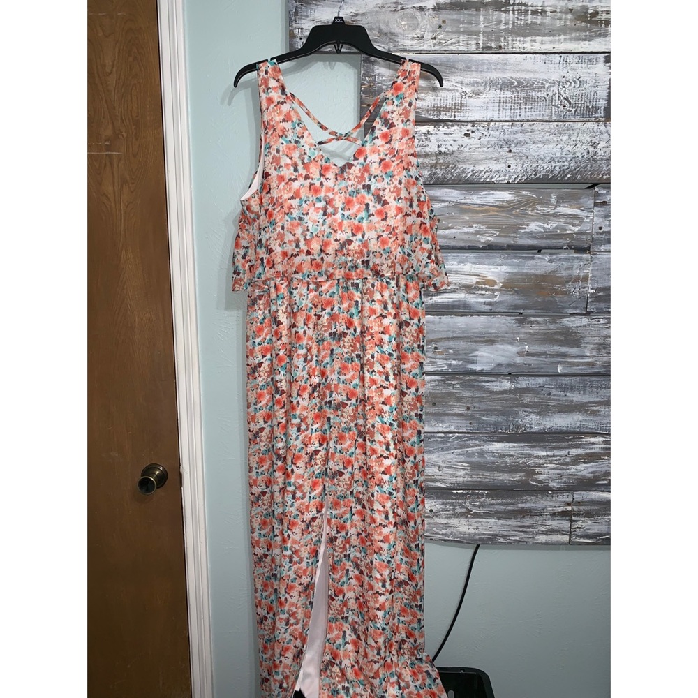 Dress - Picture 2 of 3